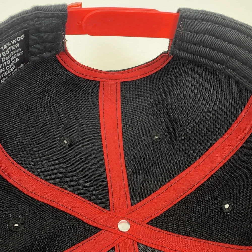 DEADPOOL Hat Adjustable Snap Black Red Embroidered Logo Flat Bill Baseball Cap